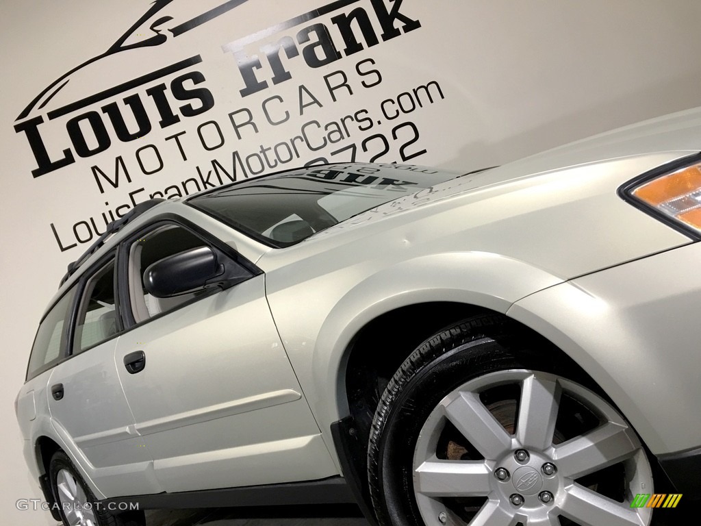 2007 Outback 2.5i Wagon - Champagne Gold Opal / Warm Ivory Tweed photo #15