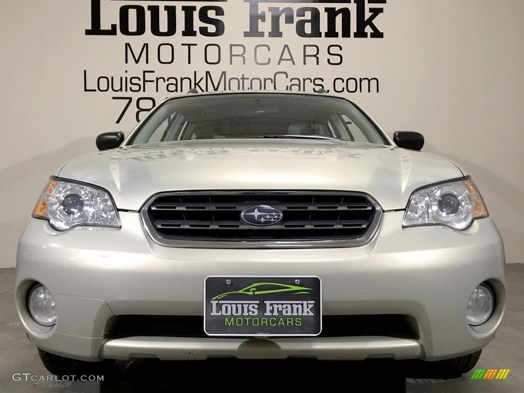 2007 Outback 2.5i Wagon - Champagne Gold Opal / Warm Ivory Tweed photo #18