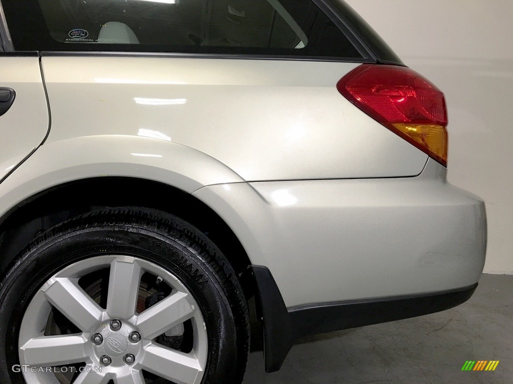 2007 Outback 2.5i Wagon - Champagne Gold Opal / Warm Ivory Tweed photo #29
