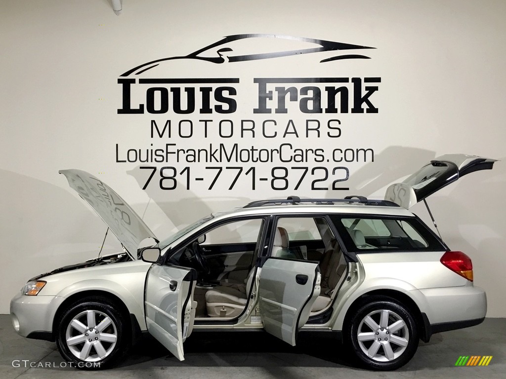 2007 Outback 2.5i Wagon - Champagne Gold Opal / Warm Ivory Tweed photo #31
