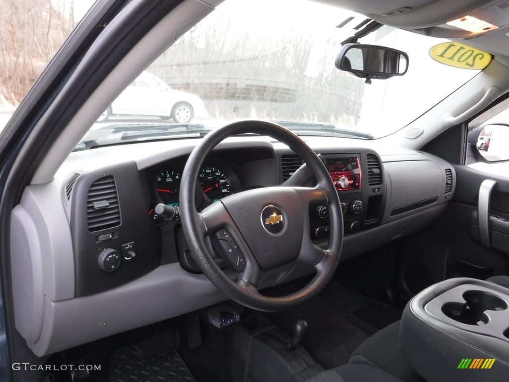 2011 Silverado 1500 LS Crew Cab 4x4 - Blue Granite Metallic / Dark Titanium photo #19