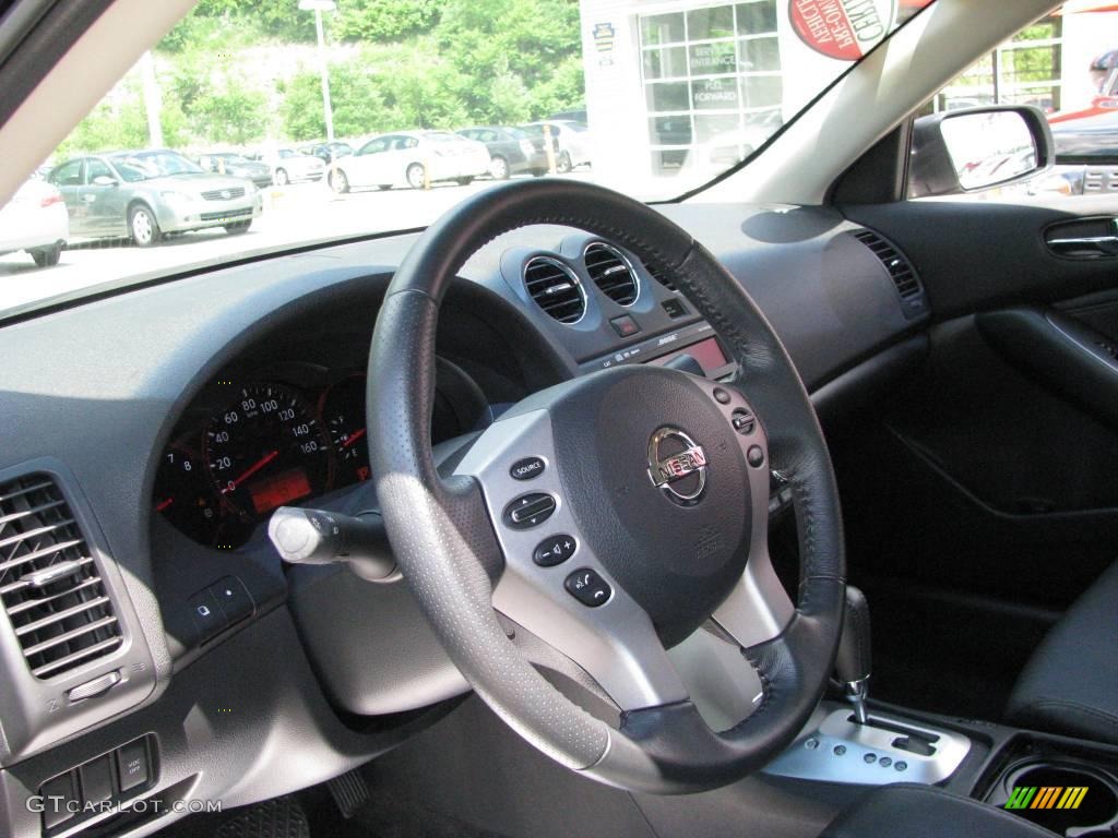 2007 Altima 3.5 SE - Super Black / Charcoal photo #10