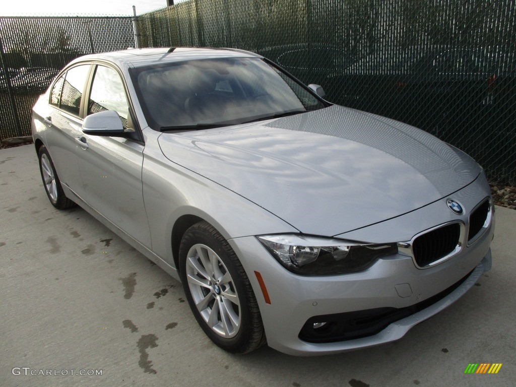 2017 3 Series 320i xDrive Sedan - Glacier Silver Metallic / Black photo #5