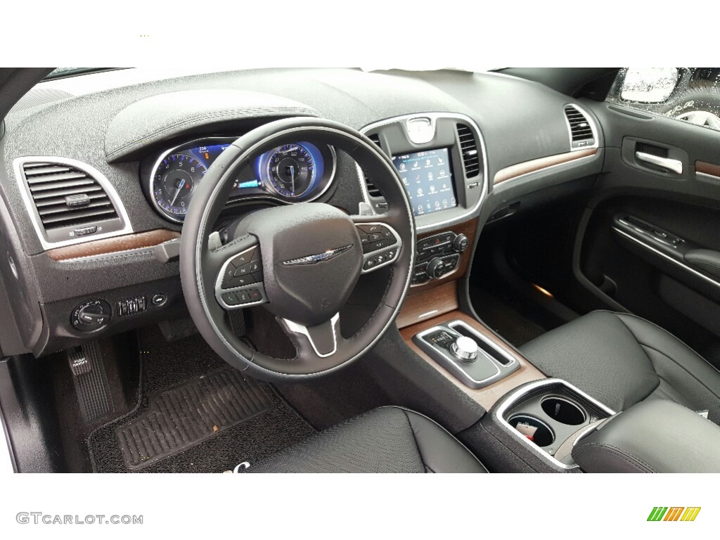 Black Interior 2017 Chrysler 300 C Platinum Photo #117420557