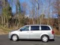 2017 Billet Metallic Dodge Grand Caravan SE  photo #1