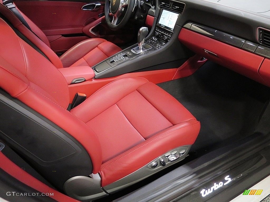Black/Garnet Red Interior 2015 Porsche 911 Turbo S Coupe Photo #117422233