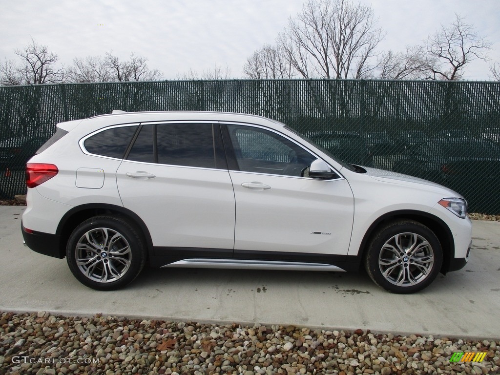 2016 X1 xDrive28i - Alpine White / Black photo #2