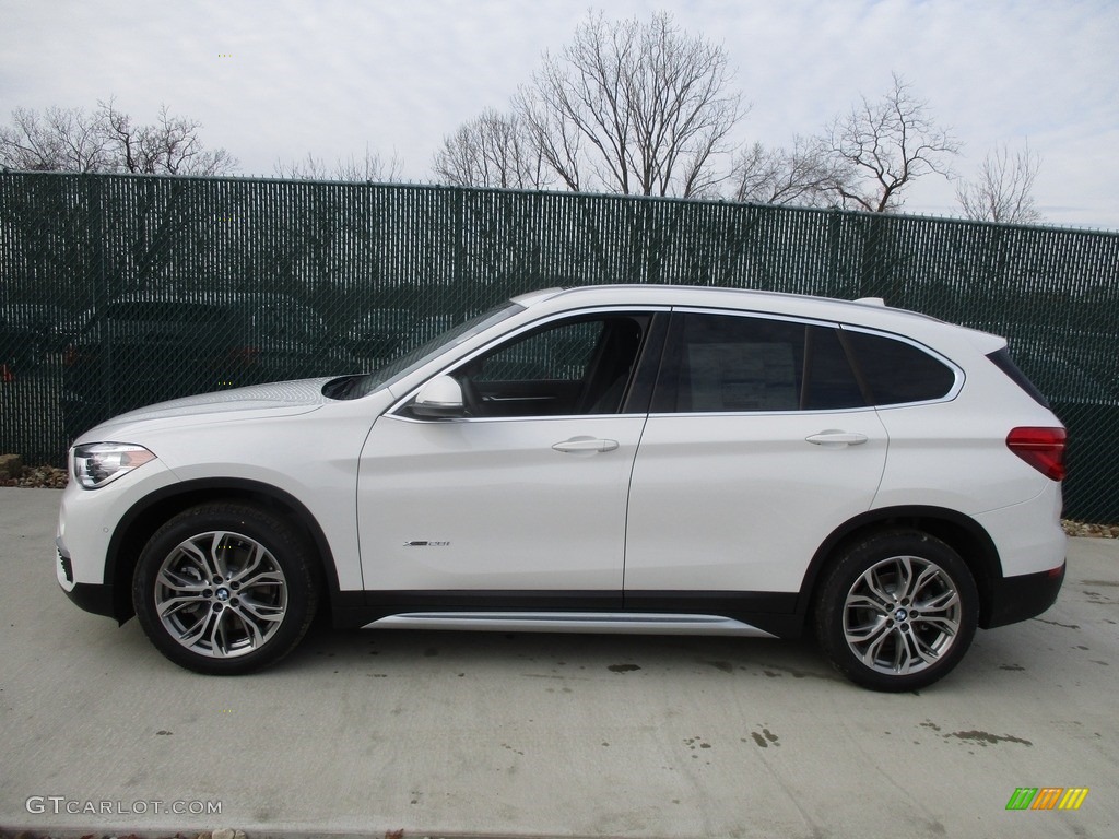 2016 X1 xDrive28i - Alpine White / Black photo #8