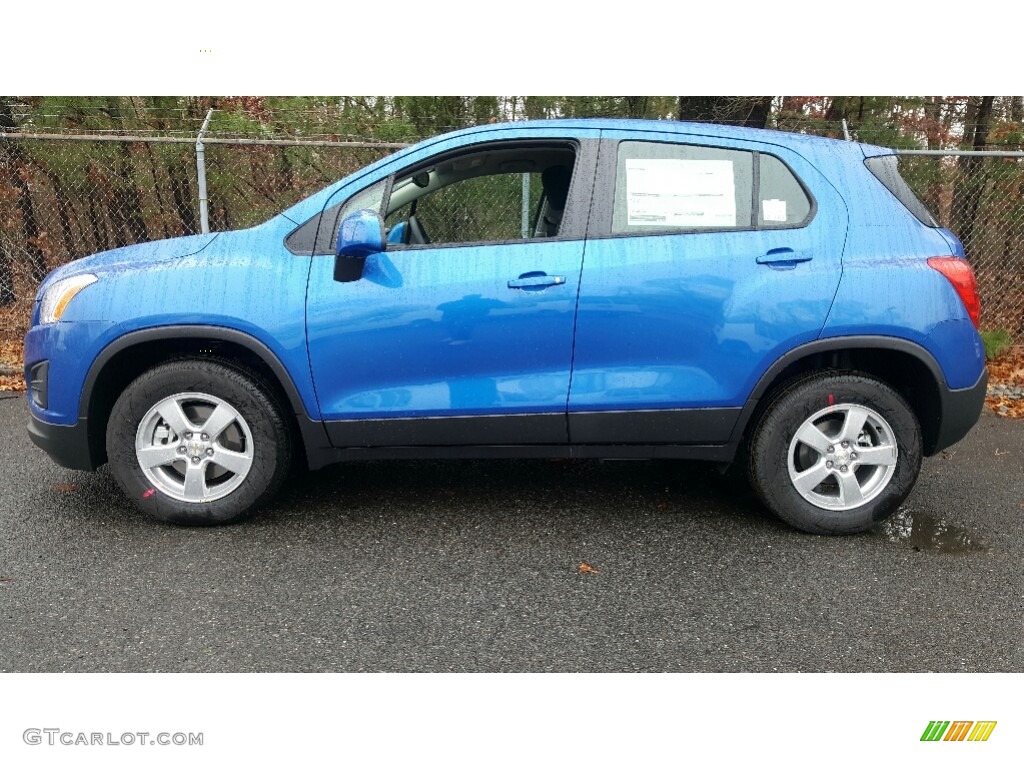 2016 Trax LS AWD - Brilliant Blue Metallic / Jet Black/Light Titanium photo #3