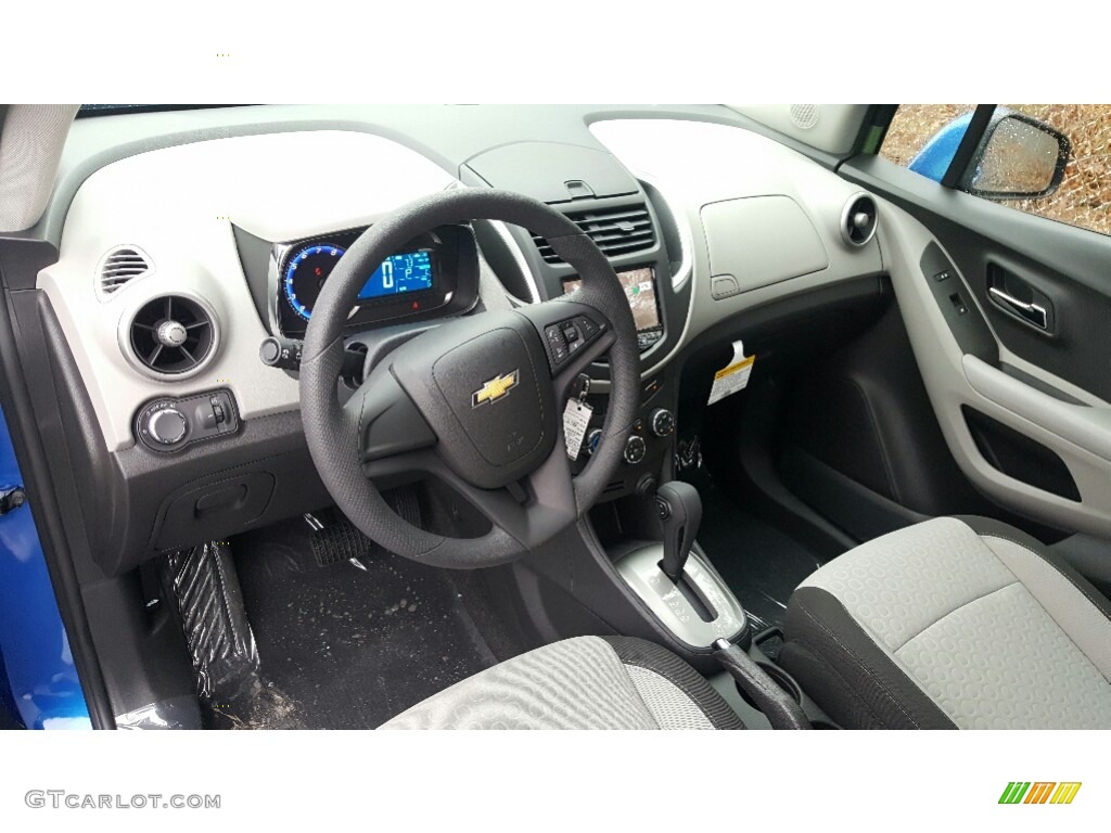 2016 Trax LS AWD - Brilliant Blue Metallic / Jet Black/Light Titanium photo #9