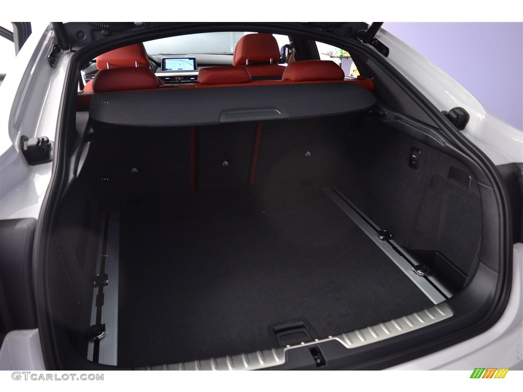 2017 BMW X6 sDrive35i Trunk Photo #117427334