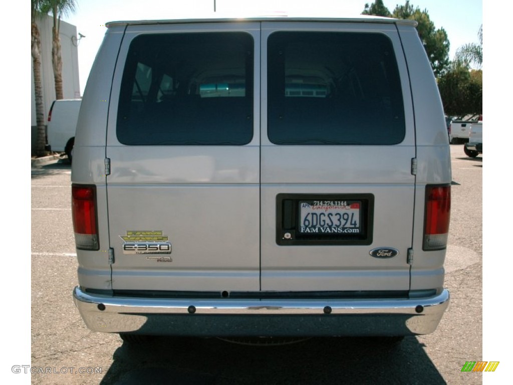 2008 E Series Van E350 Super Duty XLT Passenger - Silver Metallic / Medium Pebble photo #6