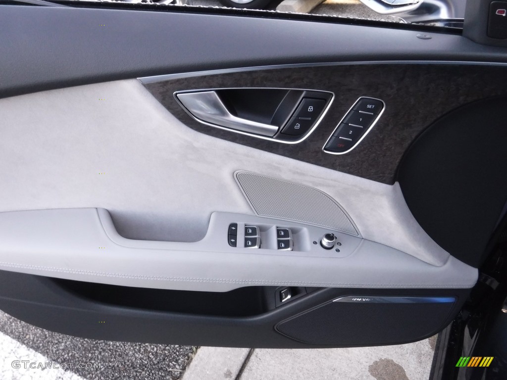 2017 Audi S7 Prestige quattro Door Panel Photos