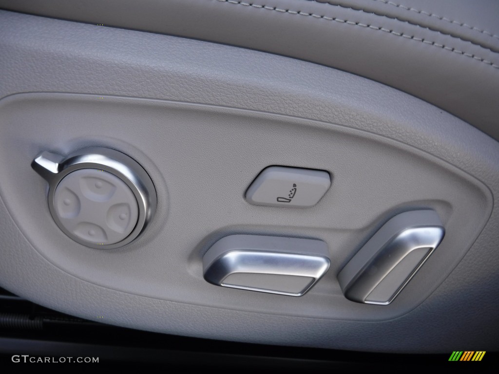 2017 Audi S7 Prestige quattro Controls Photo #117429161