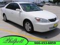 2002 Super White Toyota Camry LE V6  photo #1