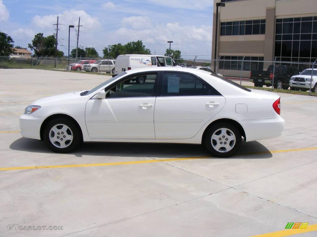 2002 Camry LE V6 - Super White / Stone photo #6