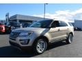 2017 White Gold Ford Explorer XLT  photo #3