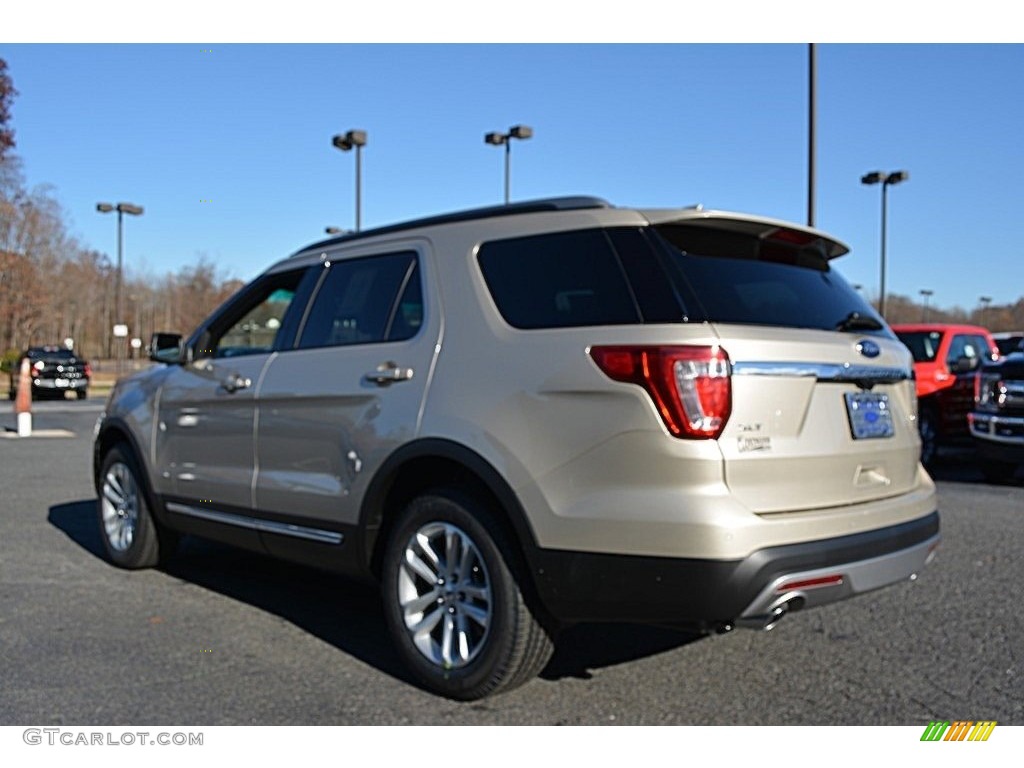 2017 Explorer XLT - White Gold / Medium Light Camel photo #23