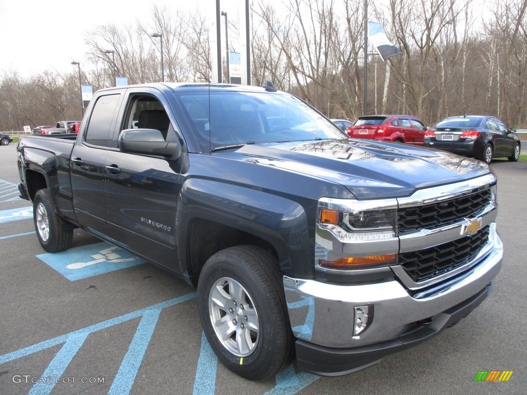 2017 Silverado 1500 LT Double Cab 4x4 - Graphite Metallic / Jet Black photo #8