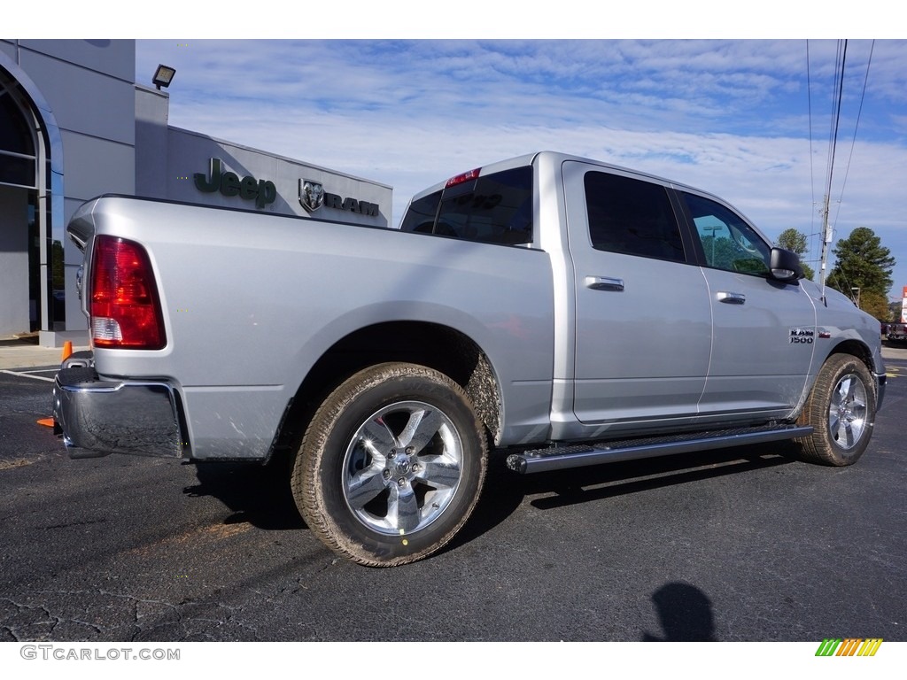 2017 1500 Big Horn Crew Cab - Bright Silver Metallic / Black/Diesel Gray photo #7