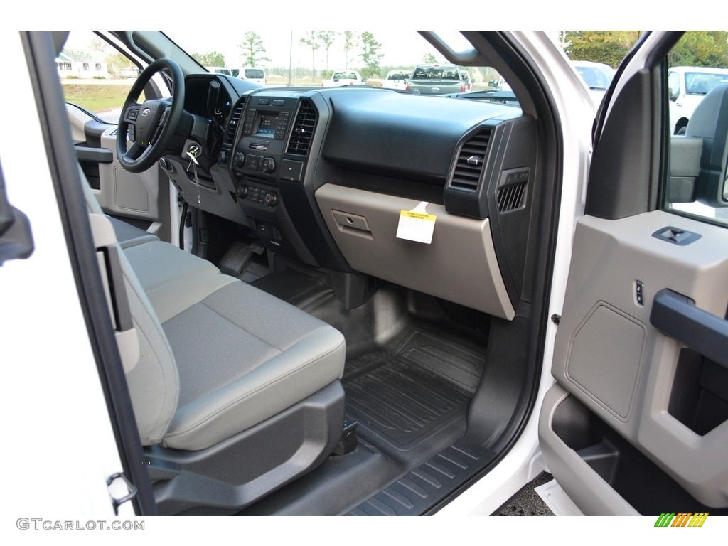 2017 F150 XL SuperCab - Oxford White / Earth Gray photo #18