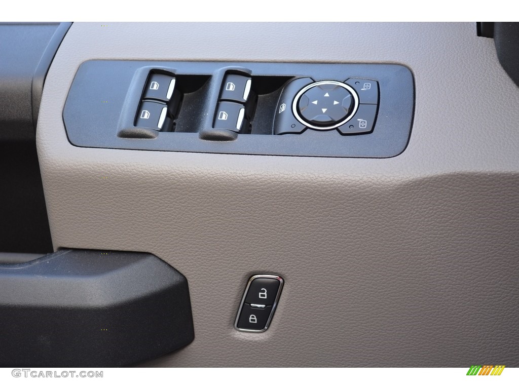 2017 F150 XL SuperCab - Oxford White / Earth Gray photo #23