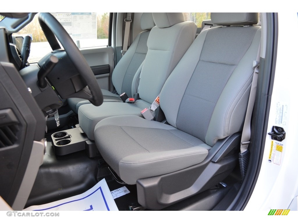 2017 F150 XL Regular Cab - Oxford White / Earth Gray photo #16