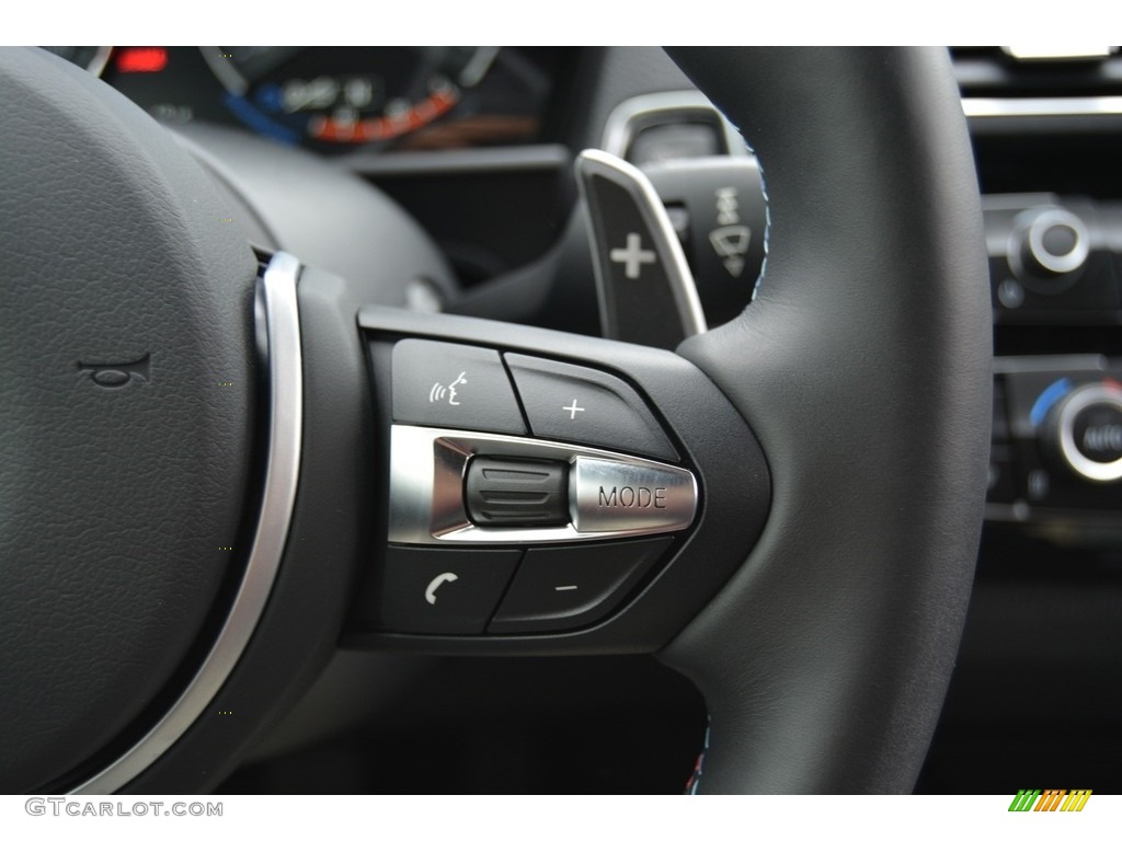 2016 BMW M2 Coupe Controls Photos