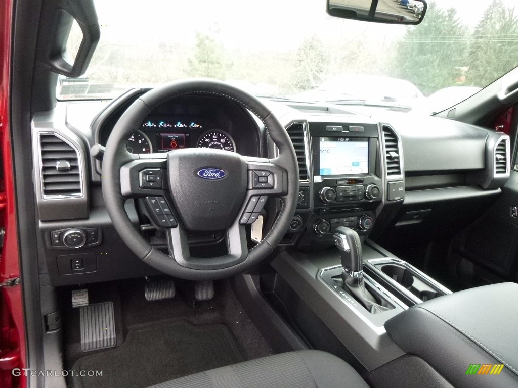 Black Interior 2017 Ford F150 XLT SuperCab 4x4 Photo #117448224