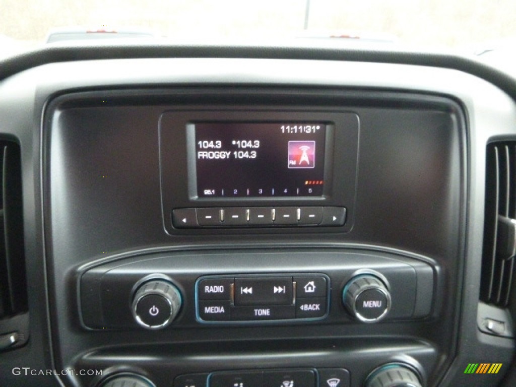 2017 GMC Sierra 2500HD Double Cab 4x4 Controls Photo #117453525