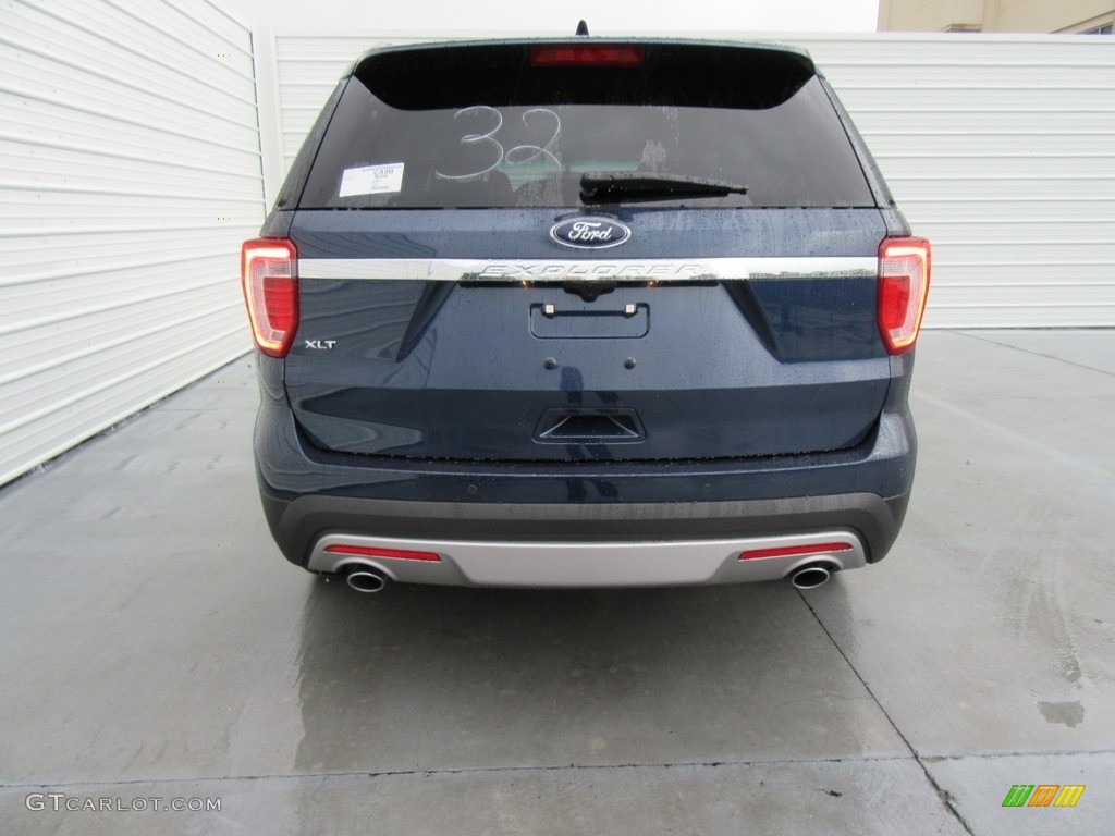2017 Explorer XLT - Blue Jeans / Ebony Black photo #5
