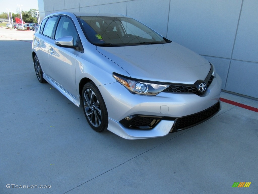 Classic Silver Metallic 2017 Toyota Corolla iM Standard Corolla iM Model Exterior Photo #117460121