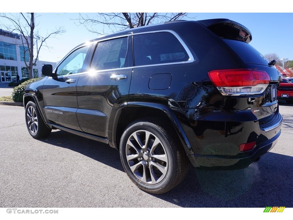 2017 Grand Cherokee Overland - Diamond Black Crystal Pearl / Black photo #2