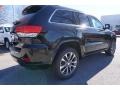 Diamond Black Crystal Pearl - Grand Cherokee Overland Photo No. 3