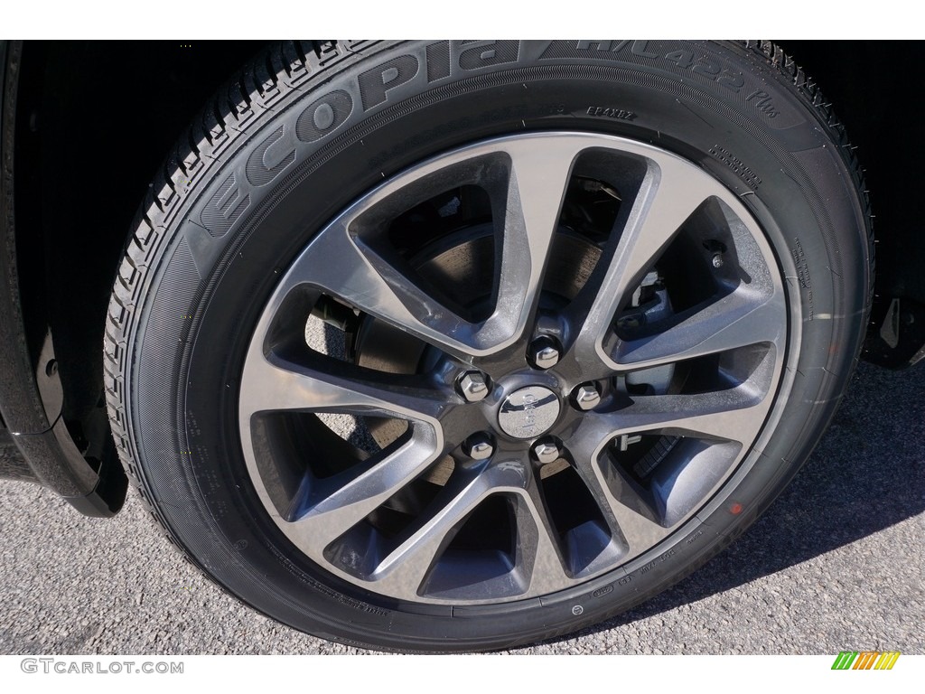 2017 Grand Cherokee Overland - Diamond Black Crystal Pearl / Black photo #5