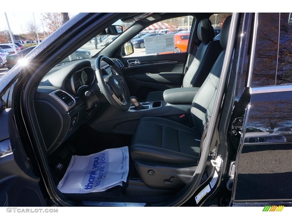 2017 Grand Cherokee Overland - Diamond Black Crystal Pearl / Black photo #6