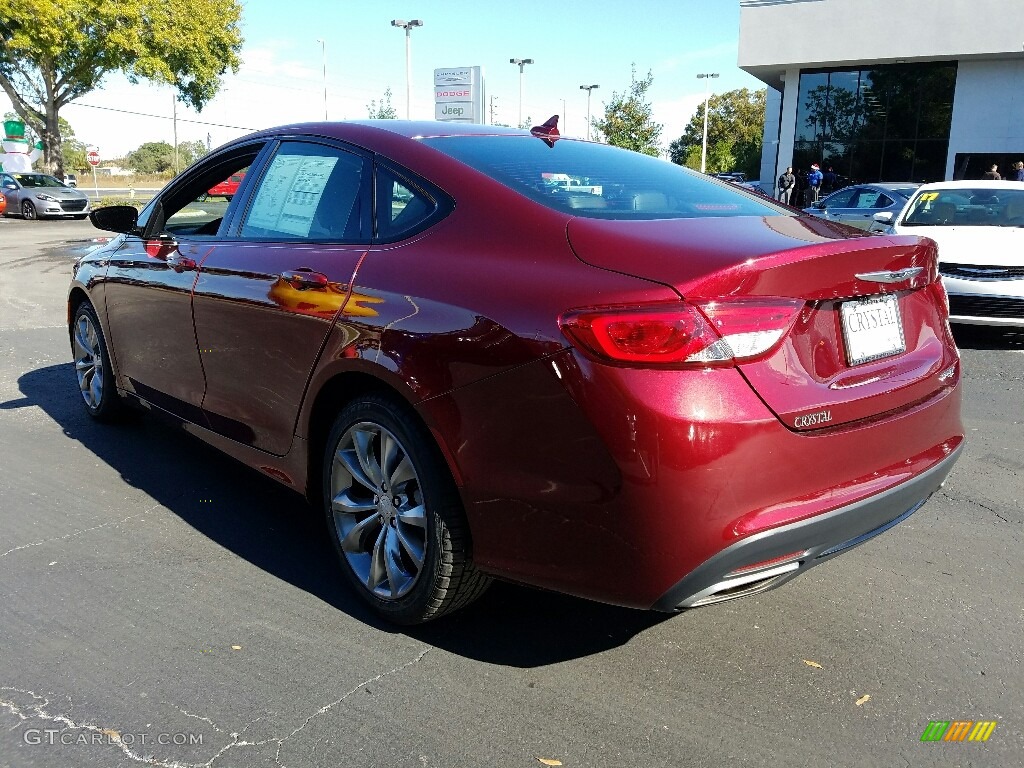 2015 200 S - Velvet Red Pearl / Black photo #3