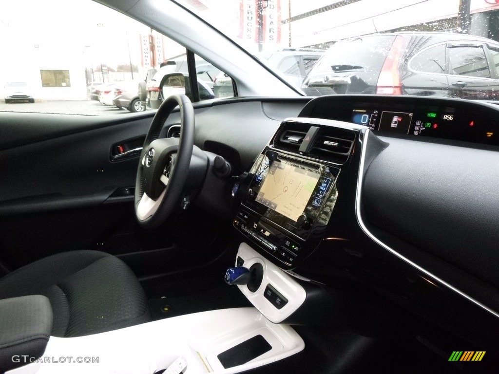 2016 Prius Three - Blue Crush Metallic / Black photo #13