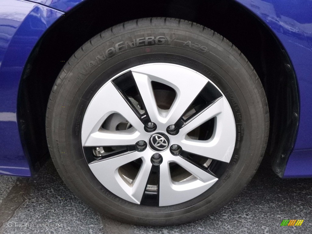2016 Prius Three - Blue Crush Metallic / Black photo #17