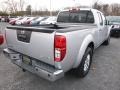 2017 Brilliant Silver Nissan Frontier SV Crew Cab 4x4  photo #9