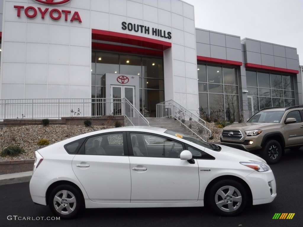 2010 Prius Hybrid II - Blizzard White Pearl / Bisque photo #2