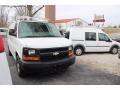 Summit White - Express 2500 Cargo Van Photo No. 32