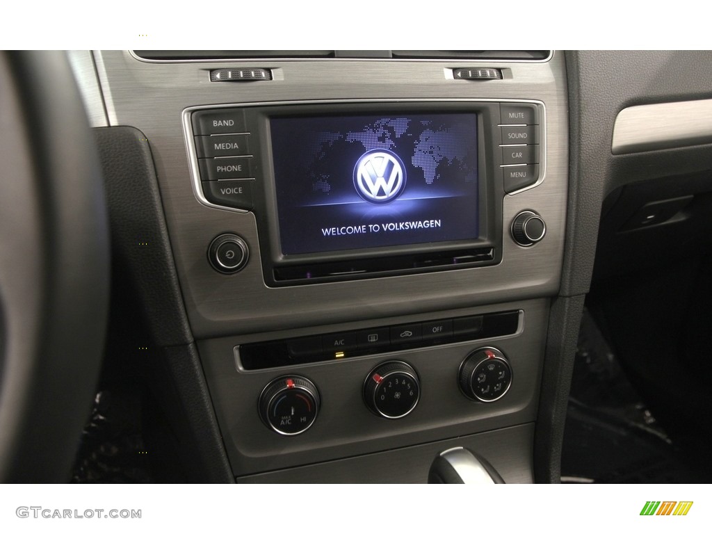 2016 Volkswagen Golf SportWagen 1.8T S Controls Photo #117484400