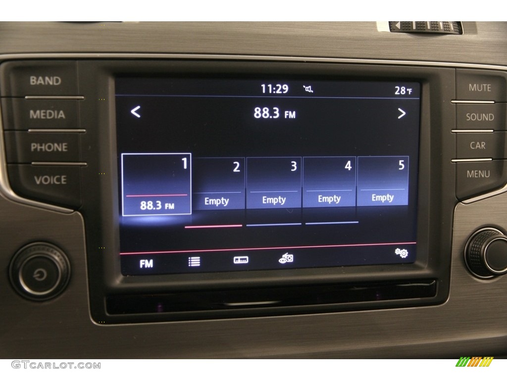 2016 Volkswagen Golf SportWagen 1.8T S Controls Photo #117484430