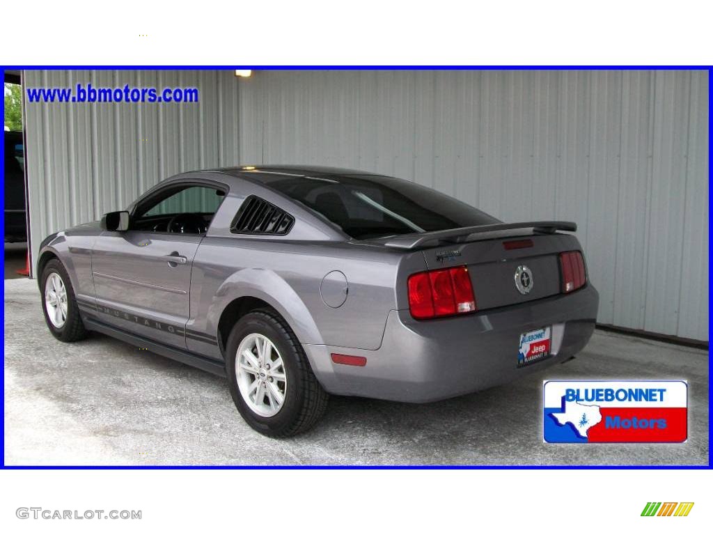 2006 Mustang V6 Deluxe Coupe - Tungsten Grey Metallic / Dark Charcoal photo #6