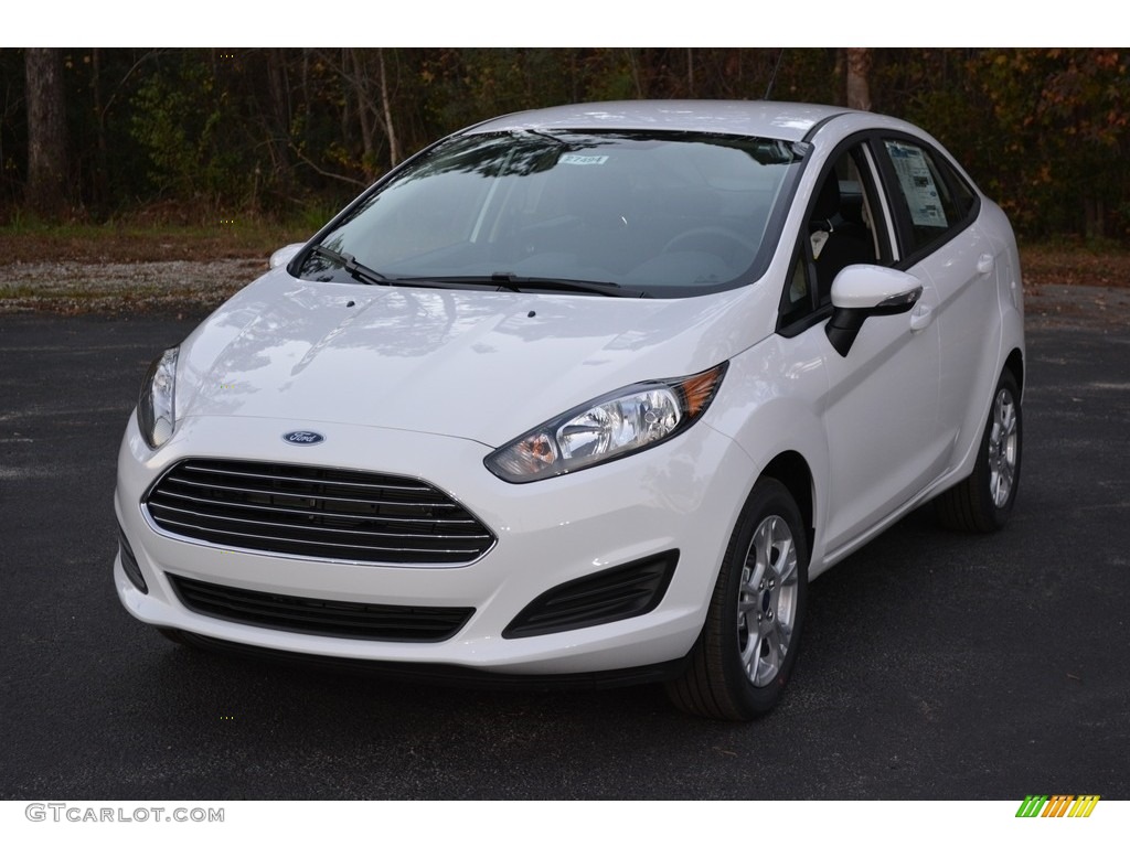 2016 Fiesta SE Sedan - Oxford White / Charcoal Black photo #10