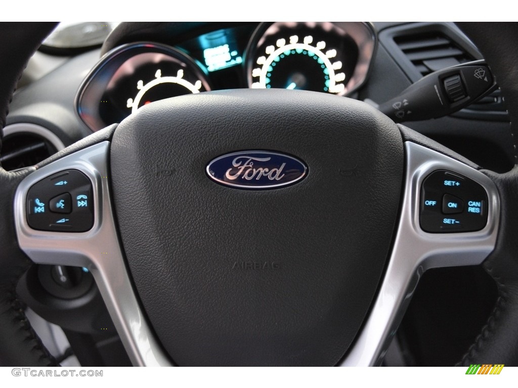 2016 Fiesta SE Sedan - Oxford White / Charcoal Black photo #23