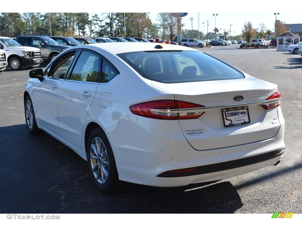 2017 Fusion SE - Oxford White / Ebony photo #7