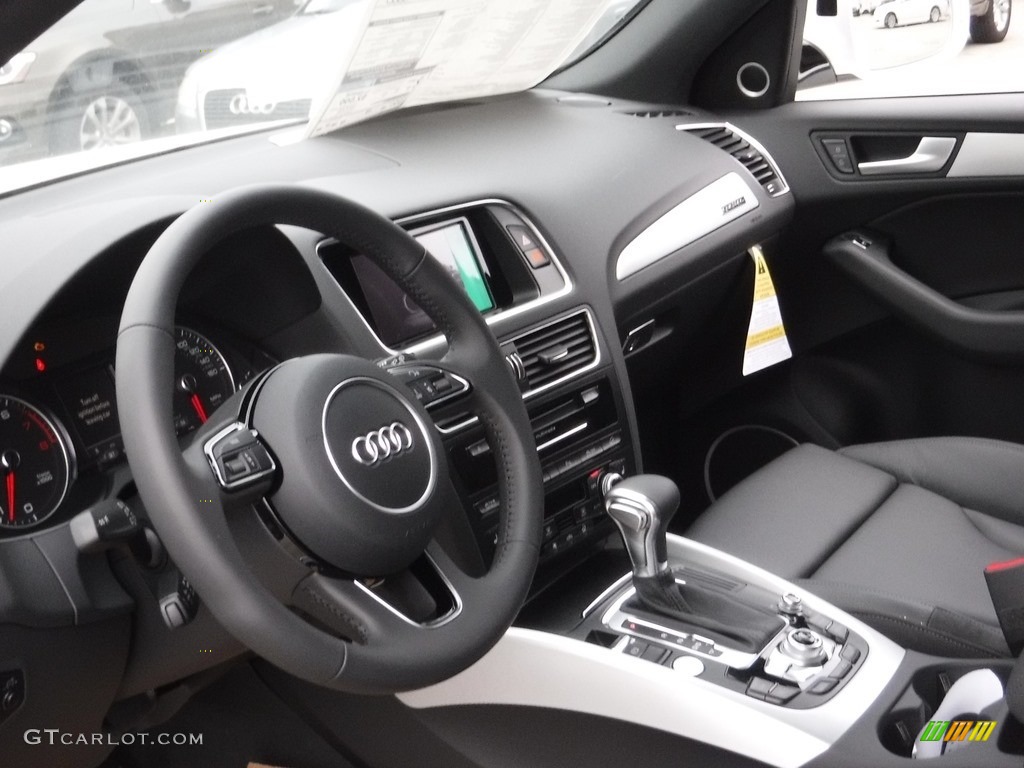 2017 Audi Q5 2.0 TFSI Premium Plus quattro Black Dashboard Photo #117488678