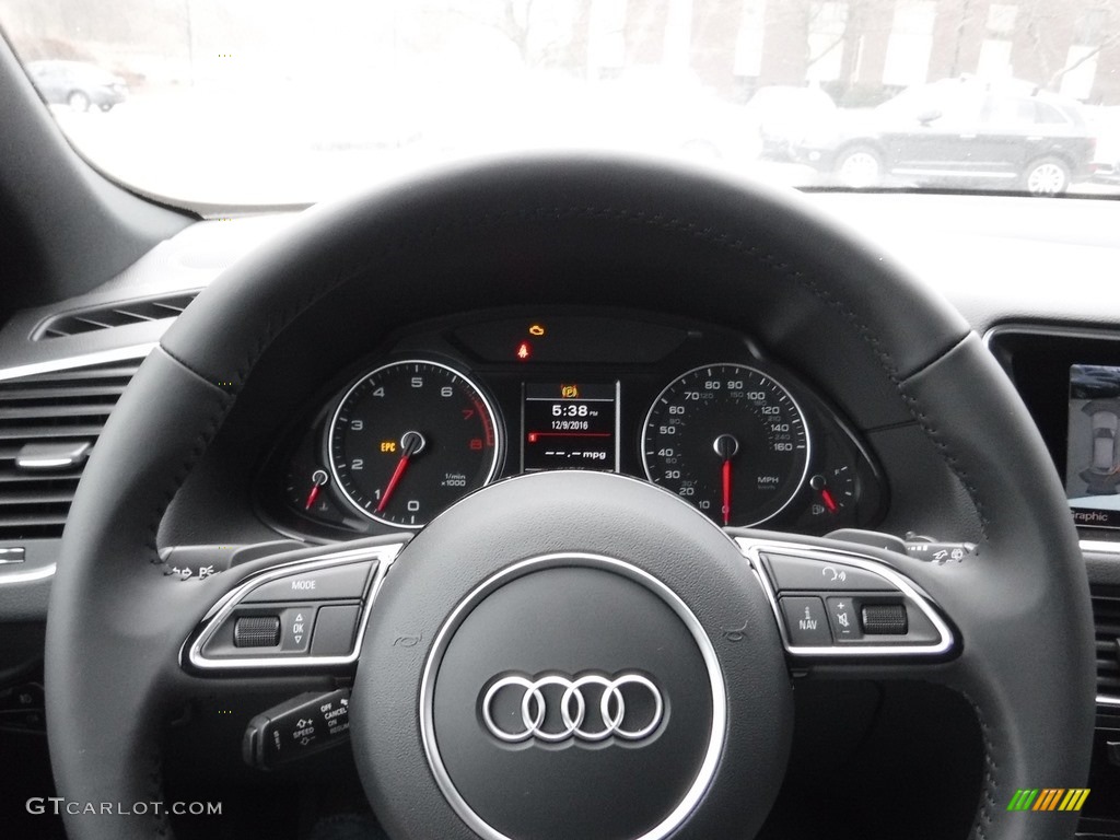 2017 Audi Q5 2.0 TFSI Premium Plus quattro Steering Wheel Photos